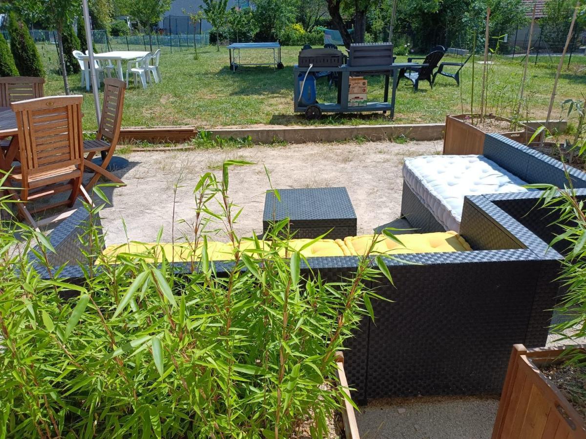 Gite Les Dames Du Quint 3 Etoiles Baume-les-Dames Zimmer foto